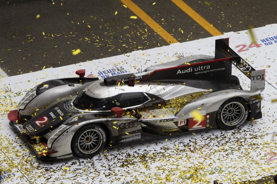  Audi R18 TDI Ultra Le Mans 24hr 2011 года  (фото 8 из 108)